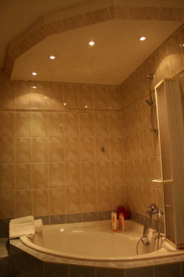 Ferienwohnung Und Pension Guertler Mohlsdorf Extérieur photo