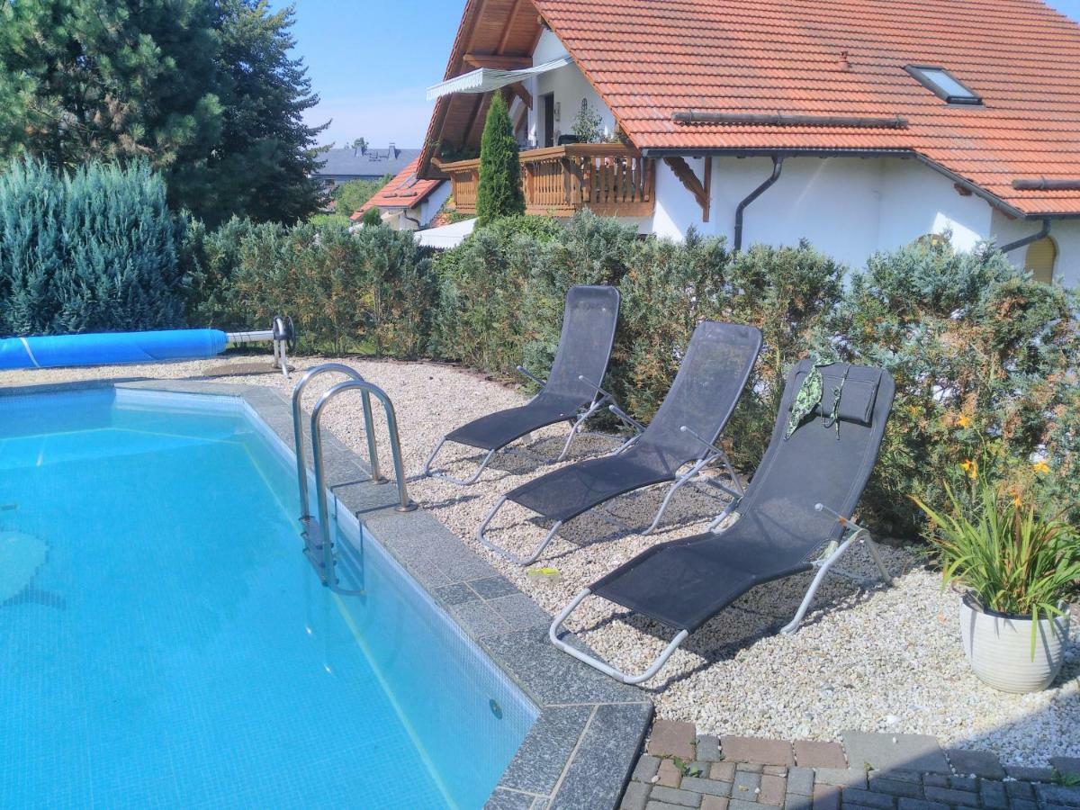 Ferienwohnung Und Pension Guertler Mohlsdorf Extérieur photo
